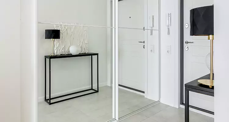 Mirrored Bifold Closet Doors Repair in Ojus, FL