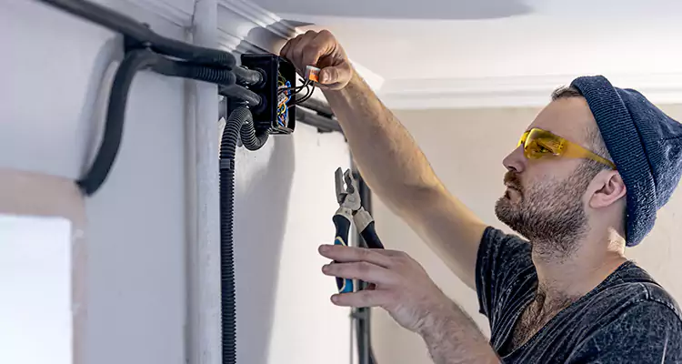 Garage Door Opener Cable Repair in Ojus, FL