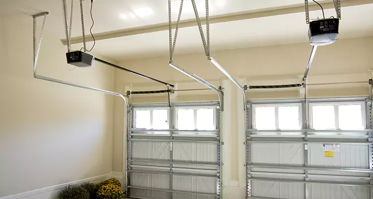 Residential Emergency Garage Door Repair in Ojus, FL