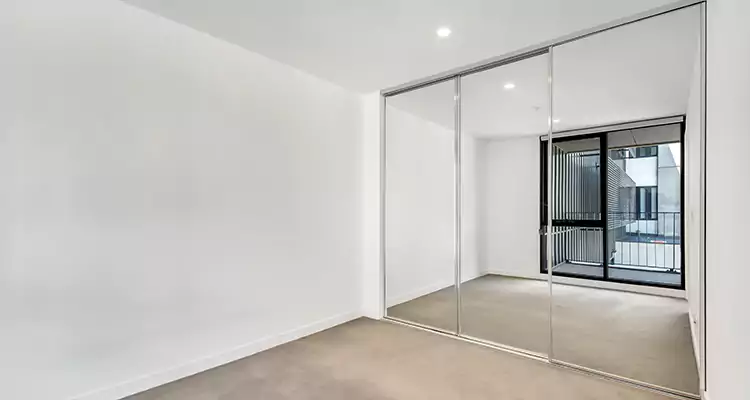 Why Homeowners Choose Us for Sliding Mirror Door Replacement in Ojus, FL