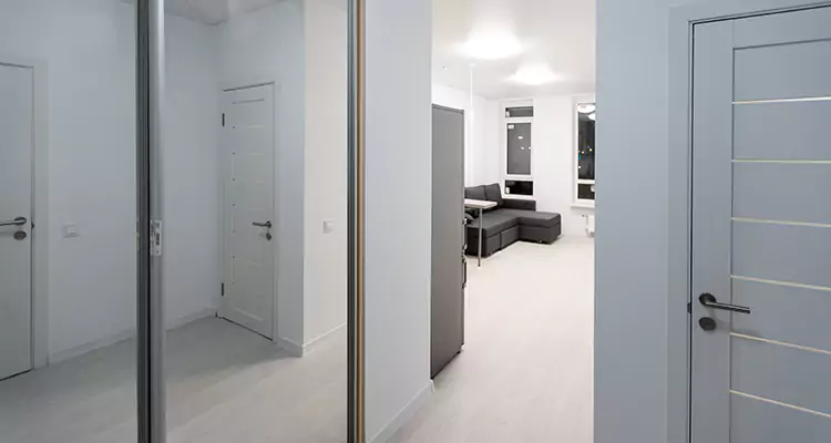 Modern Mirrored Closet Doors Repair in Ojus, FL