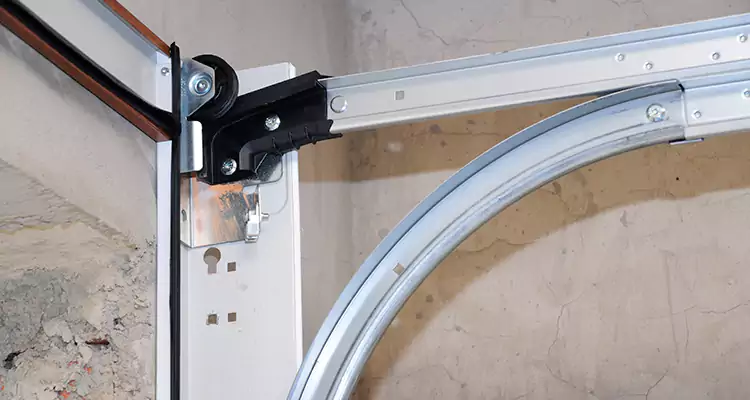Maintain Liftmaster Garage Door Off Track in Ojus, FL
